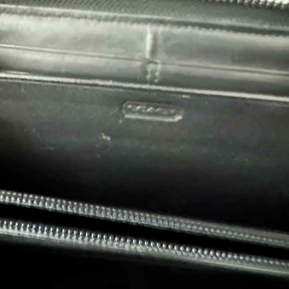 Coach Wallet - Picture 4 of 4